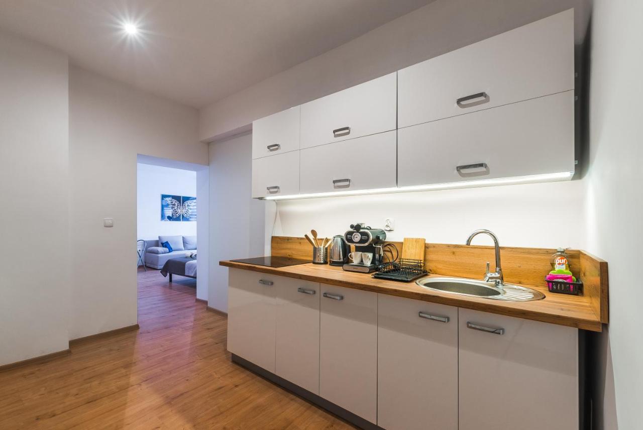 Apartament Srodmiescie Przemysl Bagian luar foto